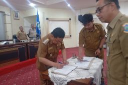 ASN Pemkot Pangkalpinang tandatangani pakta integritas jaga netralitas Pilkada ulang