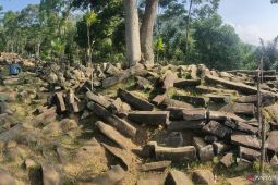 Tim Peneliti Gunung Padang temukan semen purba yang perkokoh pundan situs