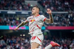 Manchester United masih dilirik bintang di tengah suramnya musim lalu