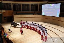 Paduan suara SMAN 15 Surabaya raih penghargaan internasional