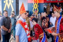 Menteri P2MI ajak masyarakat Morowali Utara siapkan diri bekerja di luar negeri