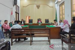 Hakim tegur kuasa hukum PUD Pasar dan perwakilan Wali Kota Medan di sidang tumpang tindih izin lahan eks Pasar Aksara