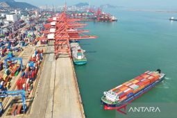 AS akan pangkas tarif 10 persen barang-barang asal China