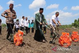 Polres Bangka Barat-Ponpes Ta'limul Muta'alim kembangkan kebun jagung