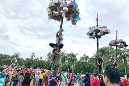 Pemkab Batang Hari tidak adakan lomba panjat pinang pada HUT RI ke 80
