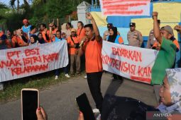 Kemenaker pastikan akan tempuh jalur hukum apabila PT BSI langgar hak buruh