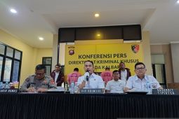 Polda Kalbar menindak 40 kasus PETI dan 20 kasus BBM subsidi