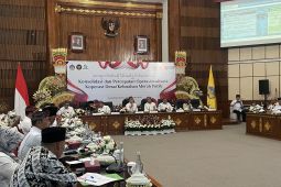 Menko Zulhas minta gubernur rapat Kopdes Merah Putih tiap bulan