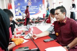 Kemenkum Malut gelar donor darah peringati Hari Pengayoman