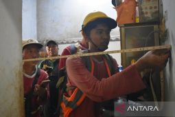 Pemkot Surabaya lanjutkan normalisasi Sungai Kalianak