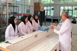 Tim Unila kembangkan teknologi pemisahan limbah pewarna tekstil