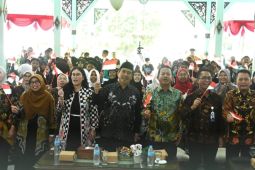 OJK Kediri ajak siswa menabung sejak usia dini