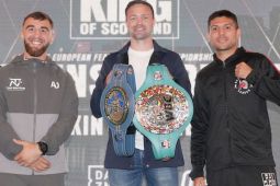Collins hadapi Lorente untuk pertahankan gelar WBC