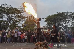 Kesenian debus di Tasikmalaya