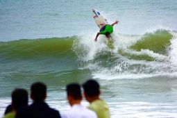 Tim selancar ombak Indonesia tambah dua tiket Asian Games