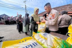 Polda Babel hadirkan gerakan pangan murah di Kelurahan Dul, 2 ton beras habis terjual