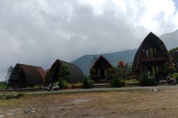 Ribuan pendaki padati Gunung Rinjani Lombok setelah dibuka kembali