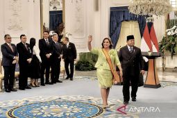 Presiden Prabowo anugerahi Bintang RI Adipurna ke Presiden Boluarte