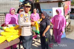 Polsek TBS jual 1 Ton beras SPHP dalam satu jam