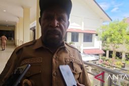 Bupati Jayapura bantah penggunaan namanya lapangan SPMA