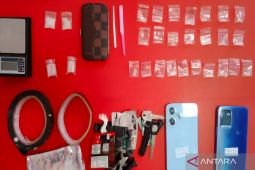 Polisi amankan dua mahasiswa pengedar sabu di Lamongan