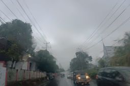 BMKG ingatkan warga waspadai cuaca ekstrem beberapa hari ke depan