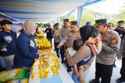 Kapolri tinjau GPM Polda Banten, distribusikan 27 ton beras SPHP ke masyarakat