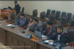 Deconstitute dan mahasiswa Unas gugat UU bahasa karena multitafsir