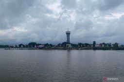 Wagub Jabar Erwan siapkan tim untuk pelestarian alam Situ Bagendit di Garut