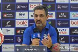 Pelatih Arema ungkap alasan rekrut banyak pemain asing di lini belakang