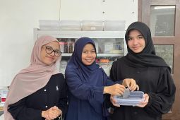 Mahasiswa USK gagas membran antibakterial ramah lingkungan dari daun mimba
