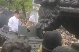 Bupati Pati tolak mundur