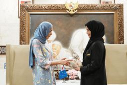 Tokoh muslimah Indonesia bertemu Menteri Perempuan muslim pertama Australia