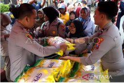 Polres Tulungagung gelar pasar murah beras di seluruh Polsek jajaran