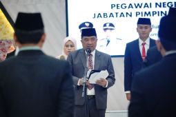 Bupati Garut minta 13 pejabat yang baru dilantik fokus melayani publik
