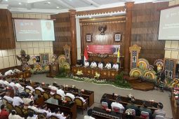 DPRD beri kado istimewa HUT Provinsi Bali dengan penetapan Raperda Bale Kerta
