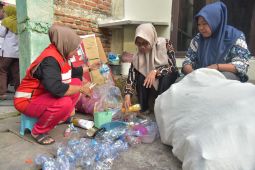 Pemkot Surabaya berdayakan ekonomi Kampung Pancasila lewat bank sampah