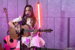 Perjuangan sang paman lawan sakit jadi inspirasi Alex Tan Teh ciptakan "Blink"