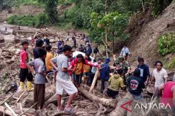 Pemkab-Sigi tetapkan status tanggap darurat bencana banjir di Kulawi