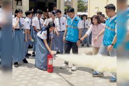 PLN tanamkan budaya tanggap darurat kebakaran di SMAN 2 Palangka Raya