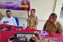 Senator Filep usul penambahan operator sekolah perkuat sistem pendidikan