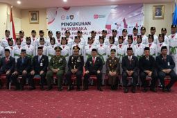 Pj Wali Kota Pangkalpinang kukuhkan 36 anggota Paskibra