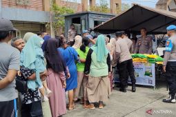 Polres Penajam  salurkan delapan ton beras dalam lima kegiatan di pasar