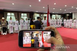 Gubernur kukuhkan 43 anggota Paskibraka Sultra untuk upacara HUT RI