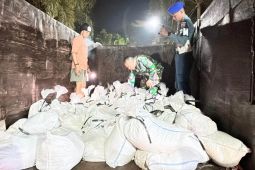 TNI AL Bangka Belitung gagalkan penyeludupan 50 ton timah ilegal