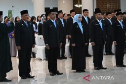 Lantik 5 pejabat eselon II, Bobby minta maksimalkan program pembangunan