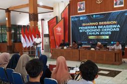 Bupati Situbondo tekankan penerima beasiswa harus punya komitmen mengabdi