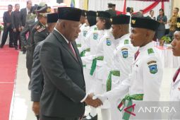 Bupati Wondama kukuhkan 25 anggota Paskibraka 2025