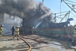 Gulkarmat taksir akibat kebakaran kapal Muara Baru mencapai Rp2,75 miliar