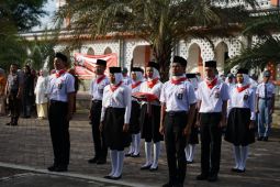 "Merdeka" belajar tanpa membebani keluarga